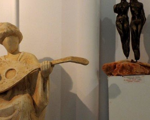 NAXOS-AtHellas.gr-ΜΟΥΣΕΙΑ-Μουσείο Εικαστικών Τεχνών Απειράνθου