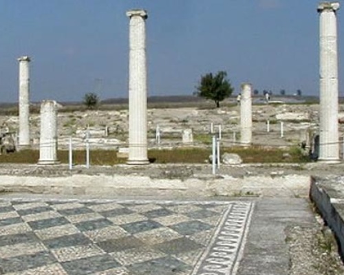 GIANNITSA-AtHellas.gr-ΑΞΙΟΘΕΑΤΑ-Ο Αρχαιολογικός Χώρος της Πέλλας